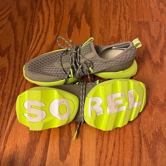 SOREL Kinetic Impact Lace Women’s Sneakers size 8.5 *Excellent Used Condition* - Picture 3 of 4